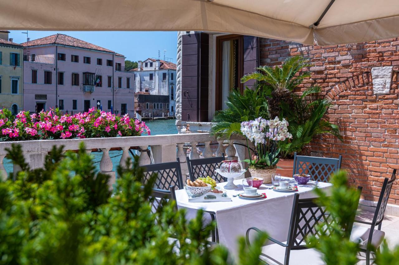 Ca' Dei Cuori On The Grand Canal Veneza Exterior foto
