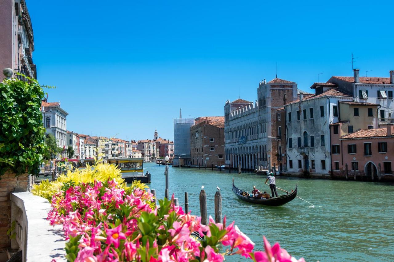 Ca' Dei Cuori On The Grand Canal Veneza Exterior foto